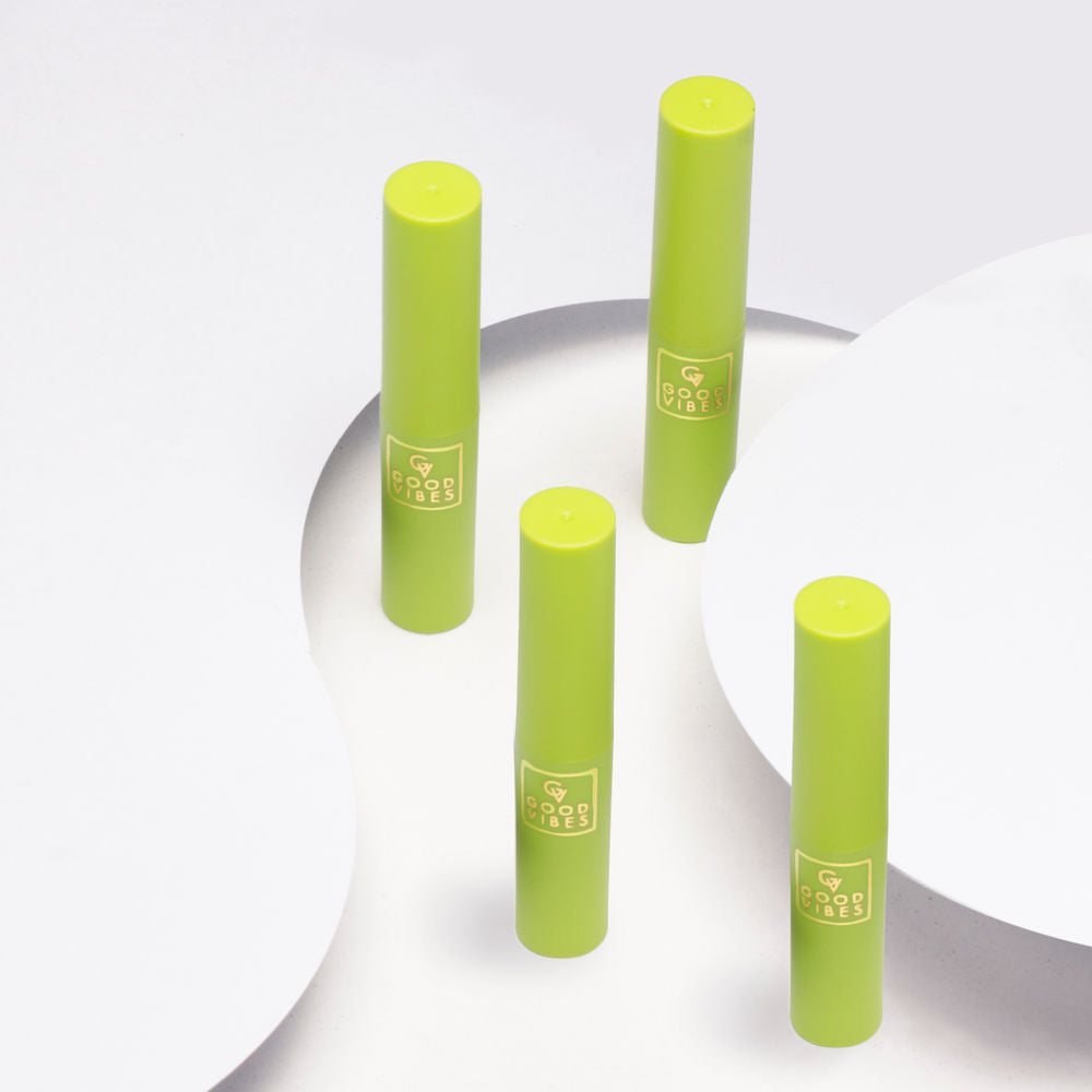 https://cdn.shopify.com/s/files/1/1857/6931/products/good-vibes-lip-balm-vanilla-2-5-g_8_display_1578654143_cbf193ae.jpg?v=1646290858