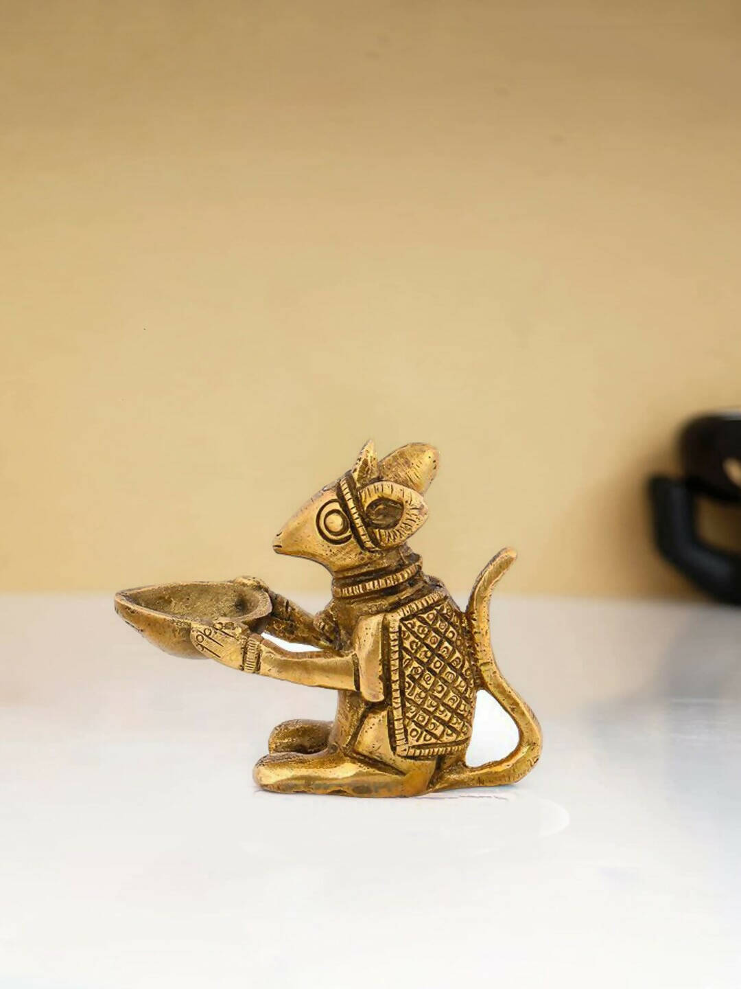 https://cdn.shopify.com/s/files/1/1857/6931/products/hwjN7vvOsy.jpg?v=1706530684
