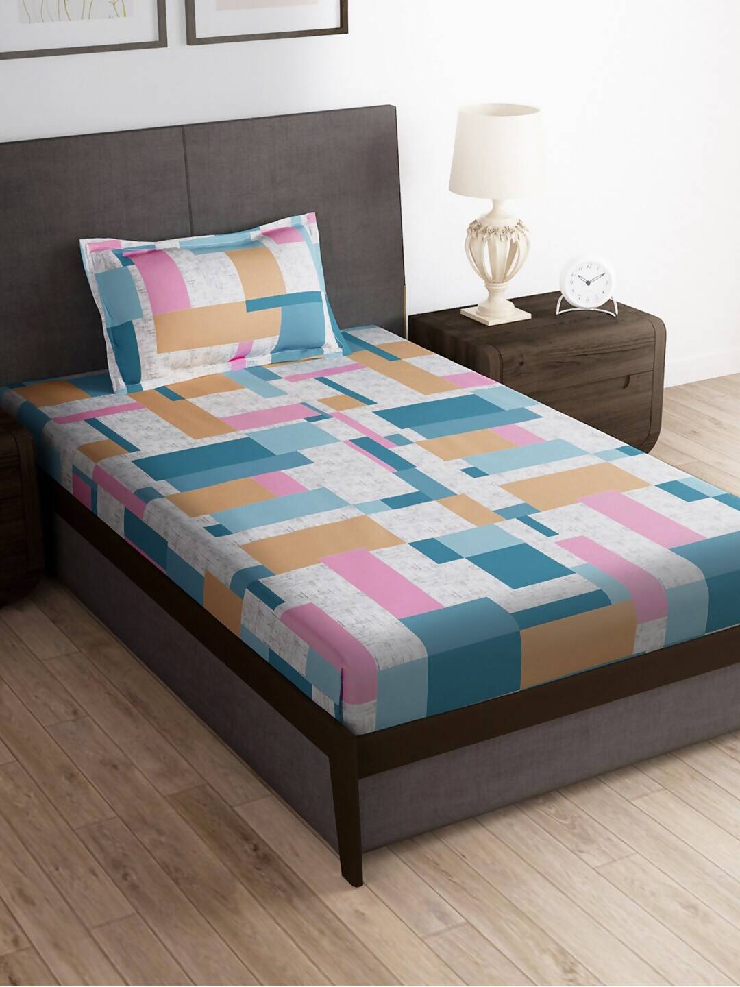 https://cdn.shopify.com/s/files/1/1857/6931/products/kGUNxb1cDe.jpg?v=1703220653
