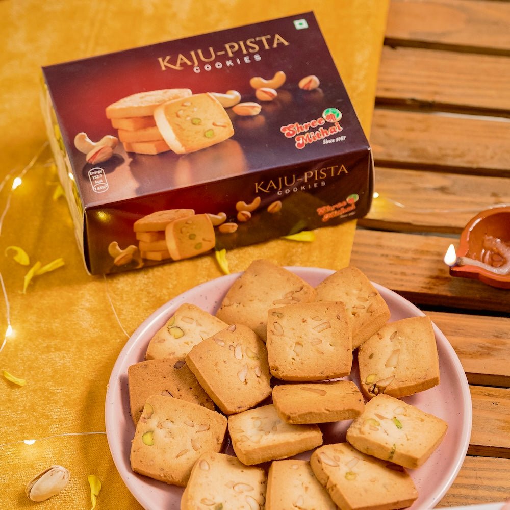https://cdn.shopify.com/s/files/1/1857/6931/files/kaju-pista-cookies-890713.jpg?v=1762169586