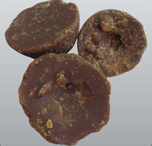 https://cdn.shopify.com/s/files/1/1857/6931/products/karuppatti-palm-jaggery-500x500.jpg?v=1759287553