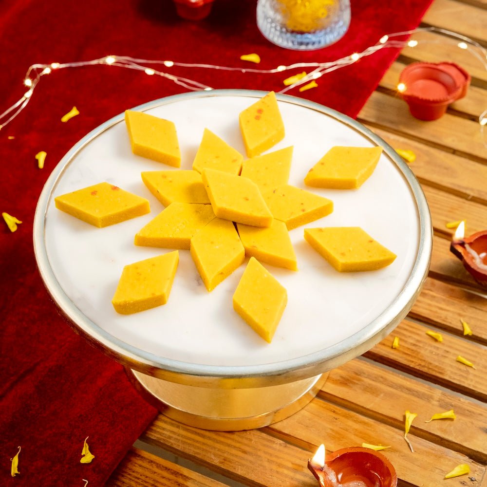 Image 1 of 250 gm / Pack of 1 for the product Shree Mithai Kesar Kaju Katli
