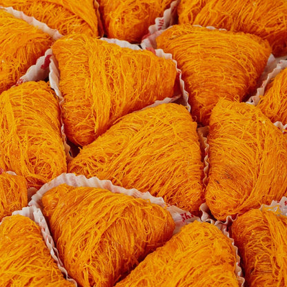 https://cdn.shopify.com/s/files/1/1857/6931/files/kesar-samosa-kunafa-5176409.jpg?v=1762168741