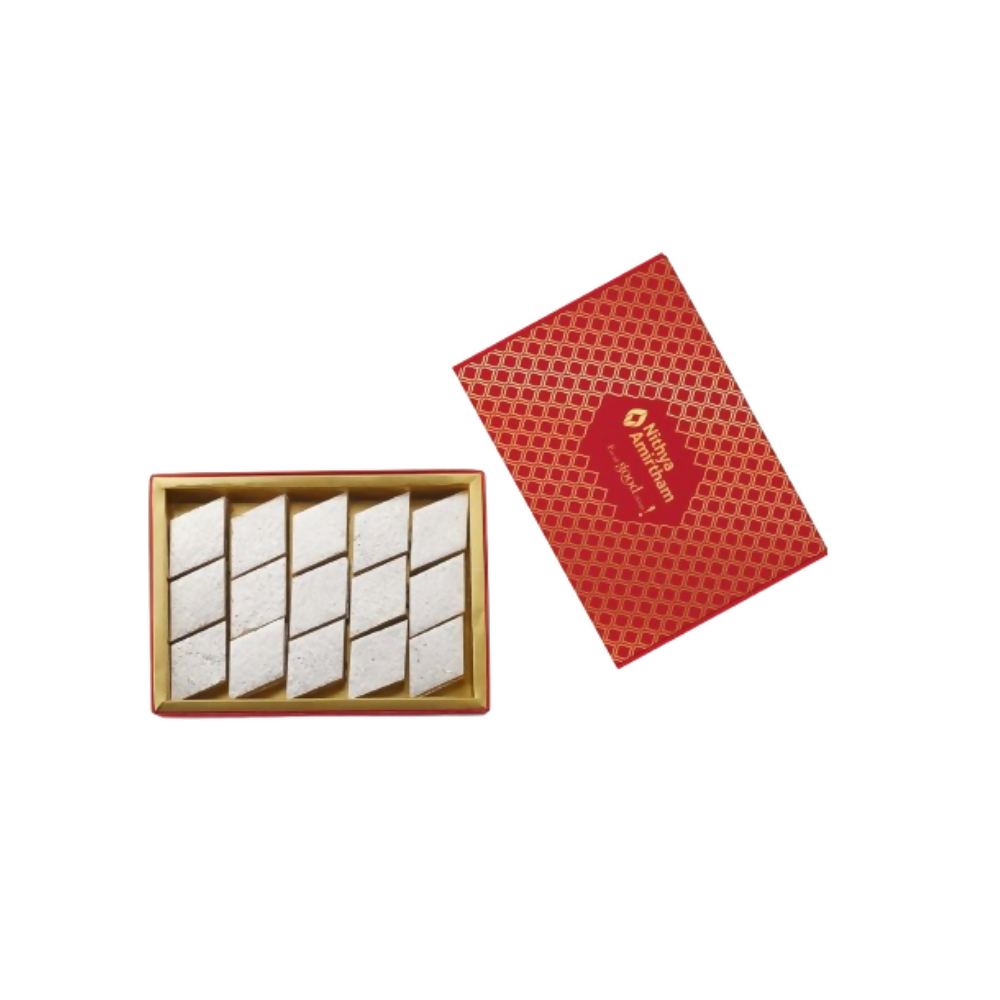 Image 1 of 500 gm for the product Nithya Amirtham Kaju Katli