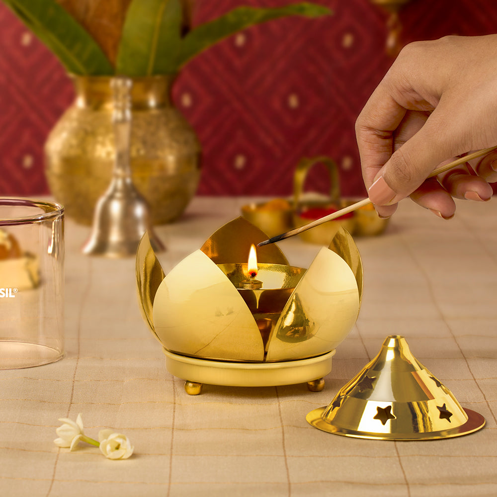 https://cdn.shopify.com/s/files/1/1857/6931/files/my-borosil-akhand-diya-medium-borosil-shubh-akhand-diya-33845746073738.jpg?v=1784191876
