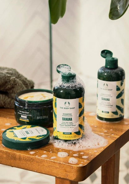 https://cdn.shopify.com/s/files/1/1857/6931/files/range_banana_haircare_9_inaaups350.jpg?v=1714556129