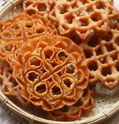 Image 1 of 130 gm / Pack of 1 for the product Tenali Ruchulu Rose Flower Sweet