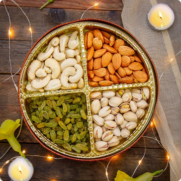 https://cdn.shopify.com/s/files/1/1857/6931/files/royal-dry-fruit-tin-250g-579246.jpg?v=1762169492
