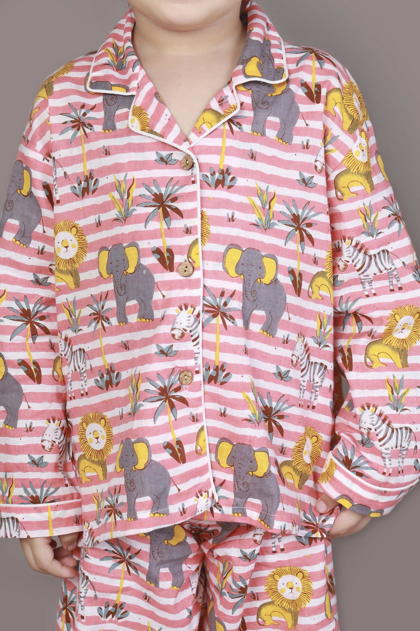 https://cdn.shopify.com/s/files/1/1857/6931/files/sT04gkcdyM.jpg?v=1779532198
