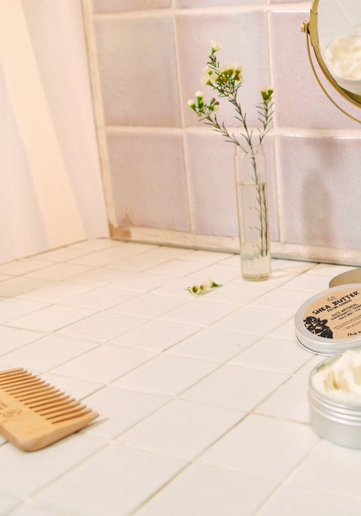 https://cdn.shopify.com/s/files/1/1857/6931/files/shea_butter_150ml_5_inrsaps339_1.jpg?v=1714552842