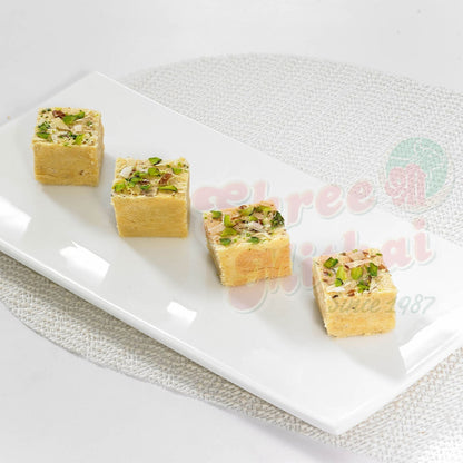 https://cdn.shopify.com/s/files/1/1857/6931/files/soan-papdi-457295.jpg?v=1762169648